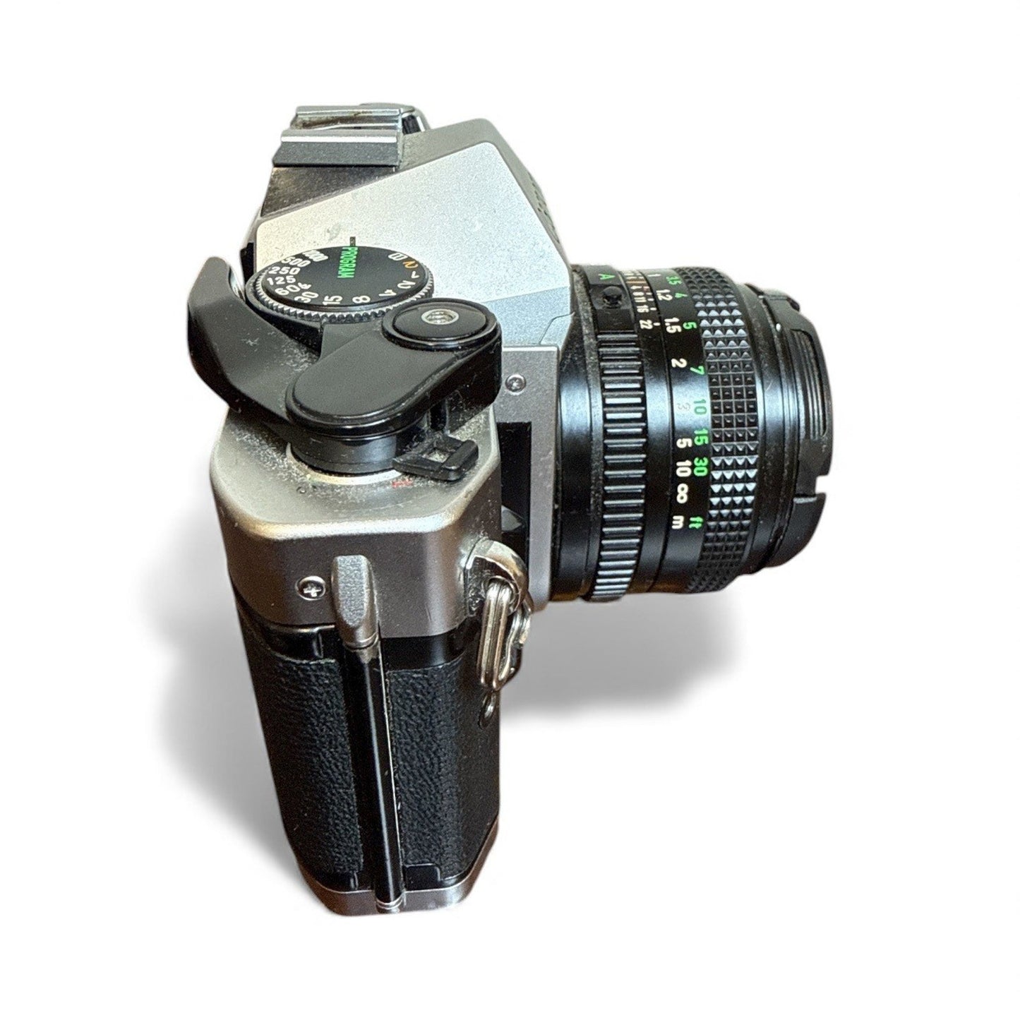 Canon AE-1 Program 35mm SLR Film Camera w/ Canon FD 50mm 1:1.8 Lens Pre-owned